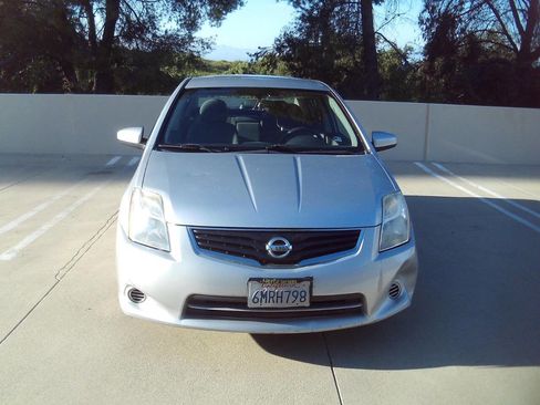 Used 2010 Nissan Sentra 2.0 S image 12