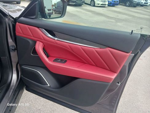 Used 2022 Maserati Levante GT image 16