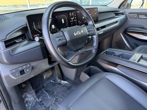 Used 2024 Kia EV9 Light RWD image 35