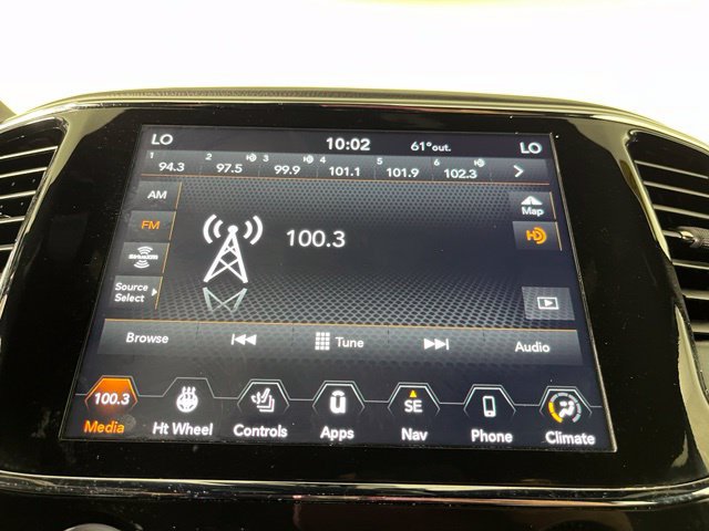 Used 2020 Jeep Grand Cherokee Overland AWD/4WD image 24