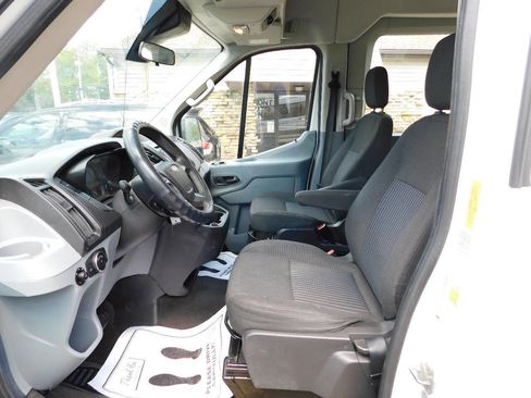 Used 2017 Ford Transit 350 XLT image 25