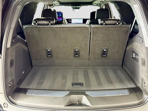 Used 2026 Cadillac Escalade V w/ LPO, ONYX Package image 30
