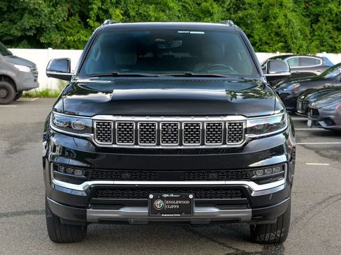 Used 2022 Jeep Grand Wagoneer Series I AWD/4WD image 2