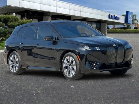 Used 2026 BMW iX xDrive45 image 10