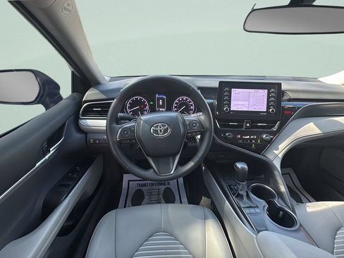 Used 2024 Toyota Camry SE FWD image 12