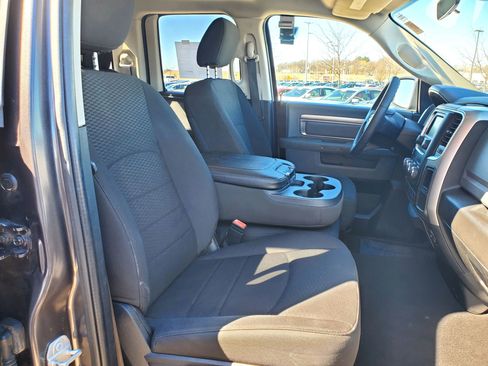 Used 2020 RAM 1500 Classic Warlock AWD/4WD image 11