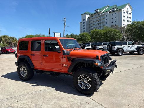 Used 2020 Jeep Wrangler Unlimited Sport S w/ Sun And Sound Package image 4