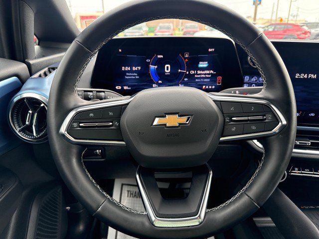 Used 2025 Chevrolet Equinox EV LT w/ Convenience Package FWD image 18
