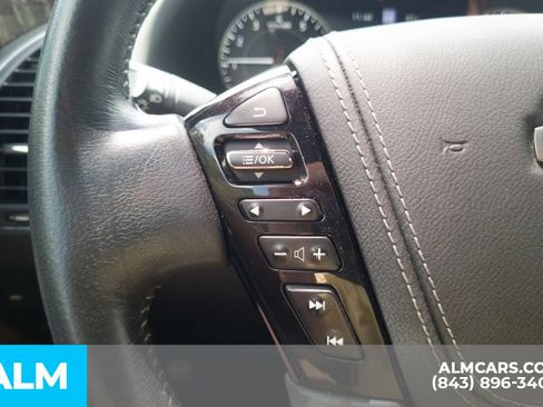 Used 2023 Nissan Armada Platinum w/ Captain's Chairs Package RWD image 11
