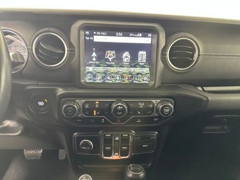 Used 2022 Jeep Wrangler Unlimited Sahara w/ Cold Weather Group image 21