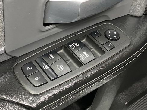 Used 2022 RAM 2500 Big Horn image 29