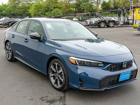 New 2026 Honda Civic Sport Touring image 4