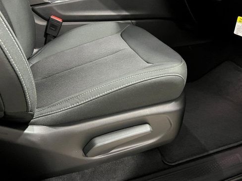 New 2025 Jeep Grand Cherokee L Laredo w/ Luxury Tech Group I image 12