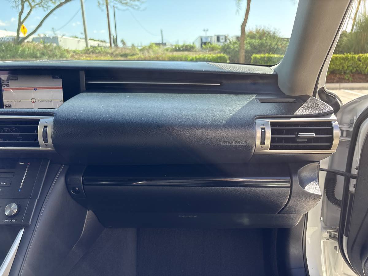 Used 2015 Lexus IS 250 w/ Navigation System Package RWD image 17