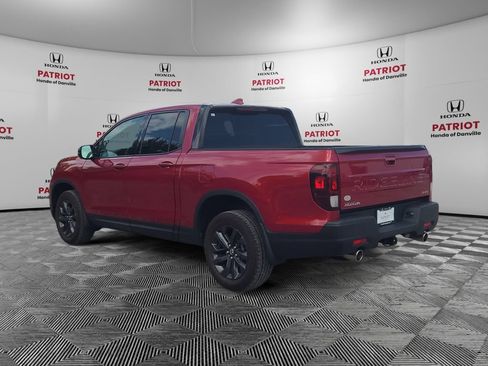 Used 2024 Honda Ridgeline Sport image 3