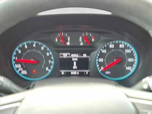 Used 2021 Chevrolet Equinox LS FWD image 11