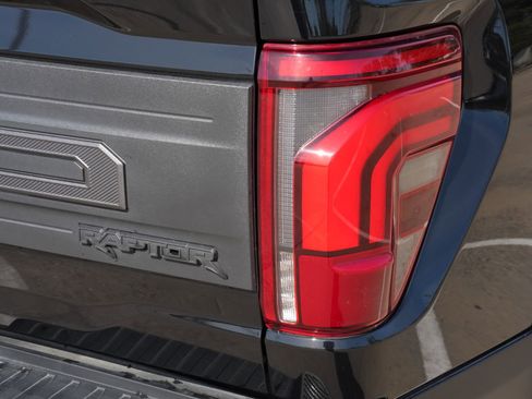 Used 2024 Ford F150 Raptor image 22