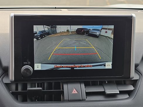 Used 2025 Toyota RAV4 XLE image 29