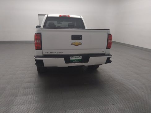 Used 2018 Chevrolet Silverado 1500 LT w/ Texas Edition image 6