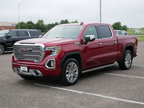 Used 2022 GMC Sierra 1500 Denali w/ Denali Premium Package AWD/4WD image 5