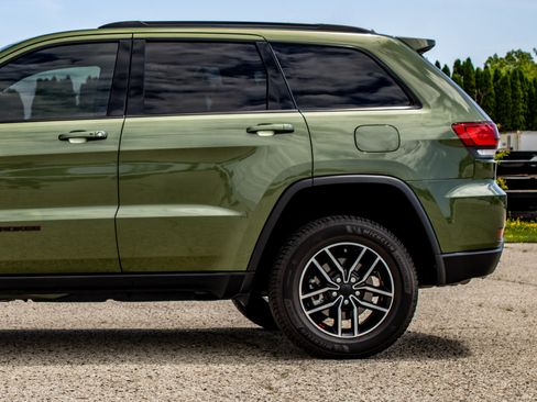 Used 2021 Jeep Grand Cherokee Trailhawk AWD/4WD image 24