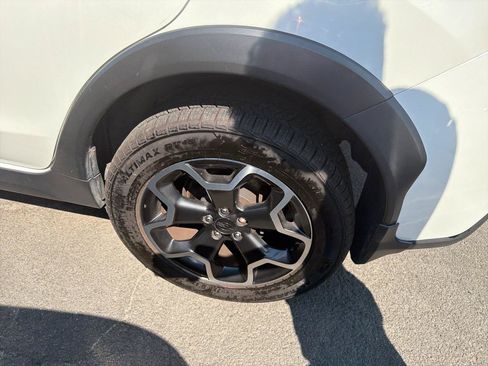 Used 2015 Subaru Crosstrek 2.0i Premium AWD/4WD image 13