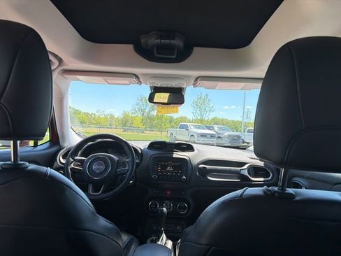 Used 2016 Jeep Renegade Limited AWD/4WD image 17