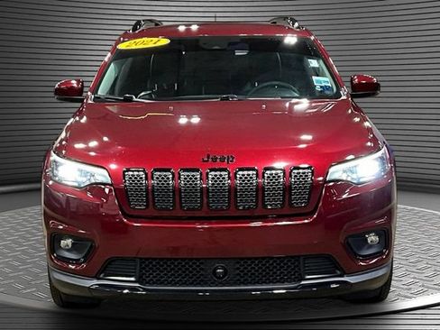 Used 2021 Jeep Cherokee Latitude Plus FWD image 2