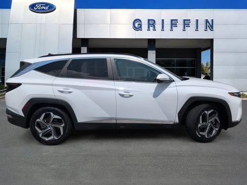 Used 2024 Hyundai Tucson SEL w/ Convenience Package FWD image 3