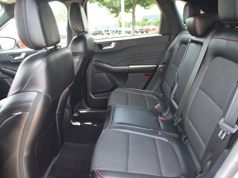 Used 2024 Ford Escape ST-Line w/ Tech Pack #1 AWD/4WD image 16