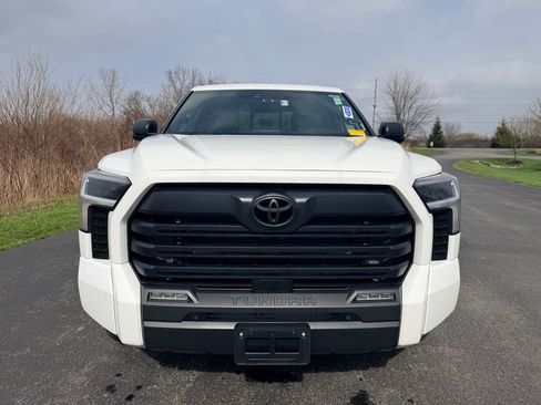 Used 2025 Toyota Tundra SR5 w/ SR5 Premium Package AWD/4WD image 5