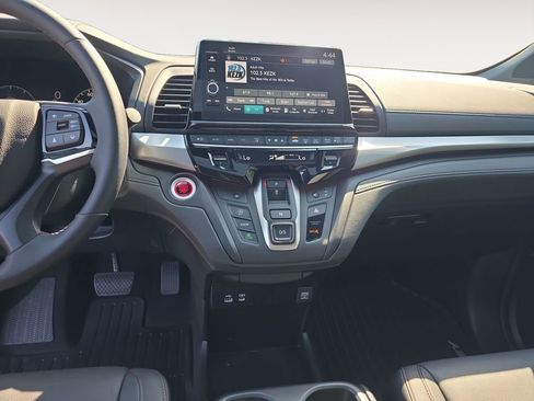Certified 2025 Honda Odyssey Sport-L image 10