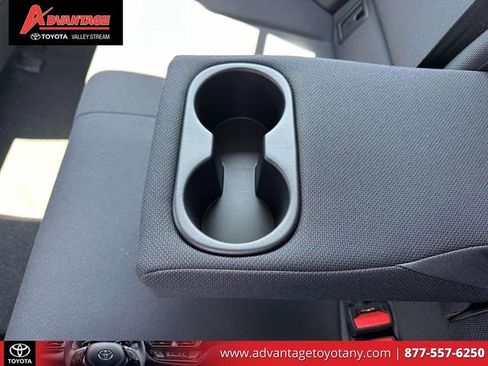 Used 2024 Toyota Prius Prime FWD image 12
