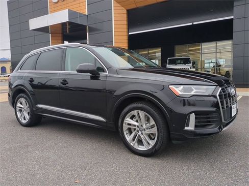 Used 2020 Audi Q7 3.0T Premium Plus w/ Premium Plus Package image 2