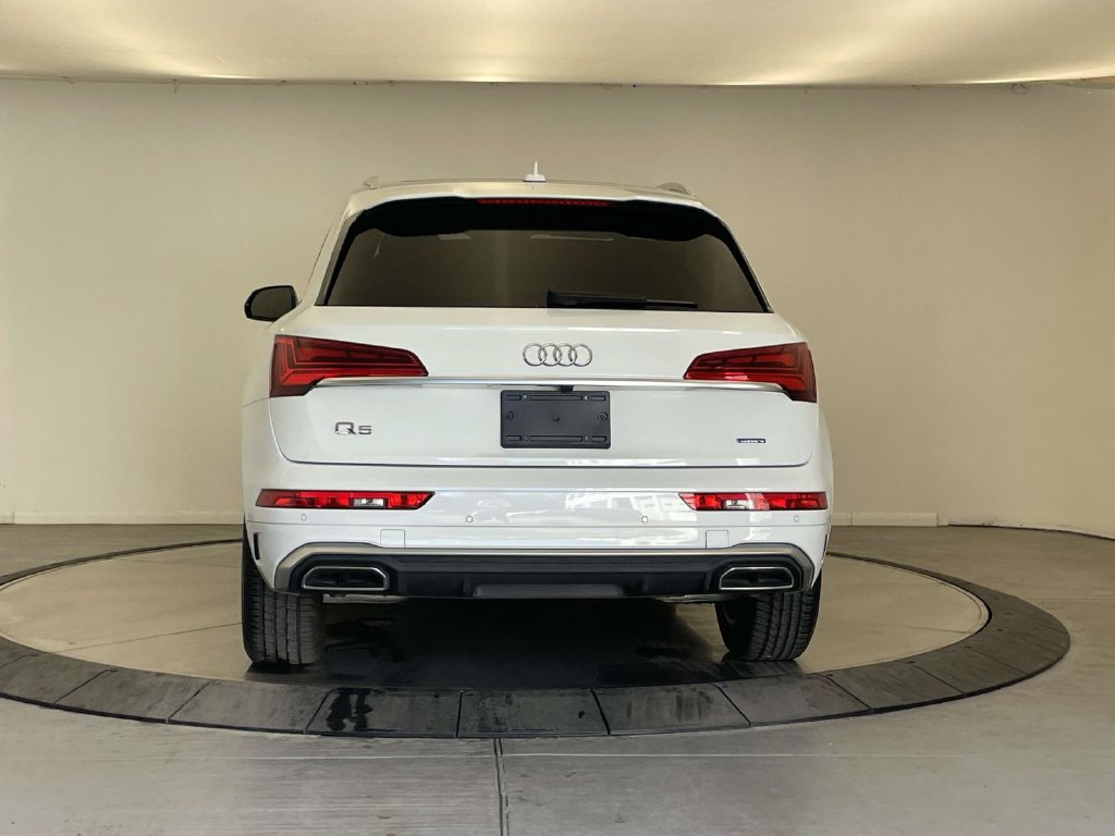 Used 2023 Audi Q5 2.0T Premium w/ Convenience Package AWD/4WD image 6