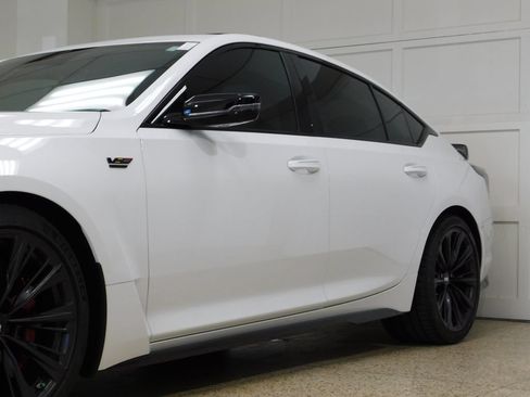 Used 2024 Cadillac CT5 V Blackwing w/ Carbon Fibre Package 2 RWD image 21