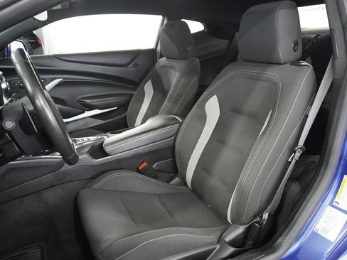 Used 2020 Chevrolet Camaro LS RWD image 11