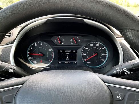 Used 2024 Chevrolet Malibu LT FWD image 16