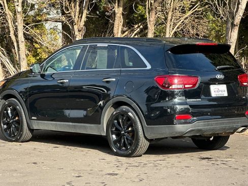 Used 2020 Kia Sorento S image 6