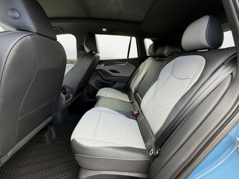 New 2026 Volkswagen Tiguan SE R-Line AWD/4WD image 13