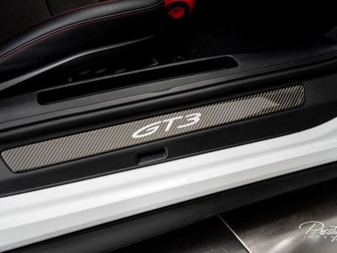 Used 2022 Porsche 911 GT3 RWD image 35