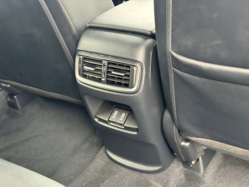 Used 2022 Honda CR-V Touring image 13