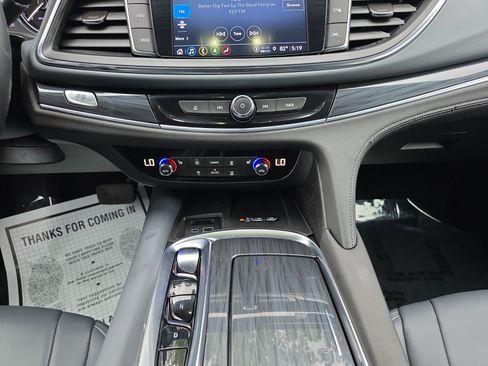 Used 2022 Buick Enclave Essence w/ Sport Touring Edition AWD/4WD image 12