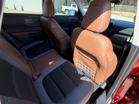 Used 2024 Ford Bronco Sport Outer Banks w/ Tech Package image 17