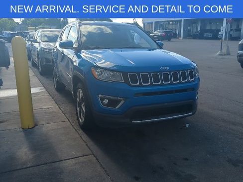 Used 2018 Jeep Compass Limited w/ Navigation Group AWD/4WD image 8
