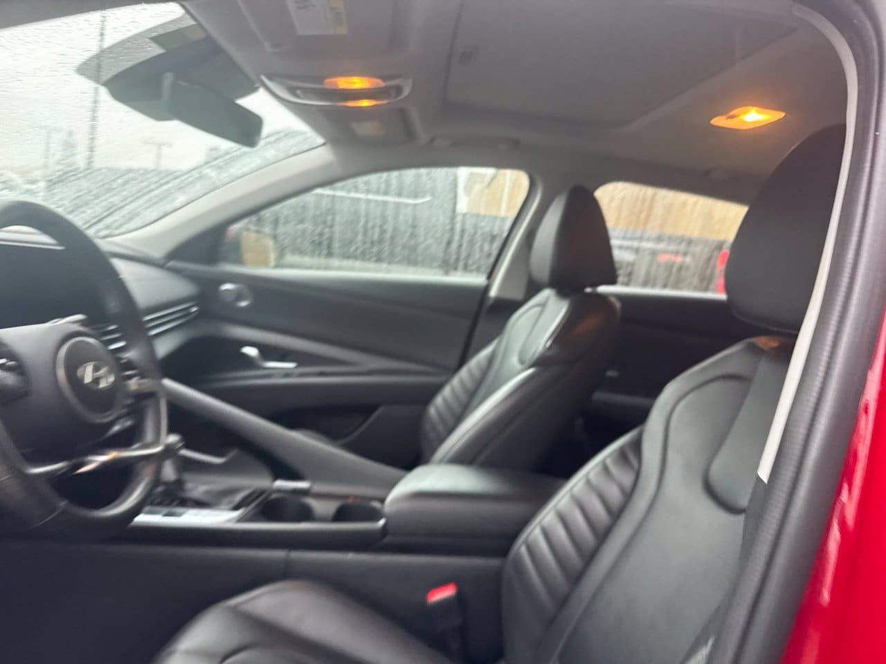 Used 2025 Hyundai Elantra Limited FWD image 7