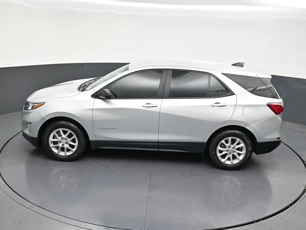Used 2021 Chevrolet Equinox LS FWD image 18