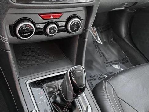 Used 2018 Subaru Crosstrek 2.0i Limited image 16