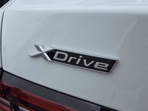 New 2026 BMW 530i xDrive w/ Premium Package image 26