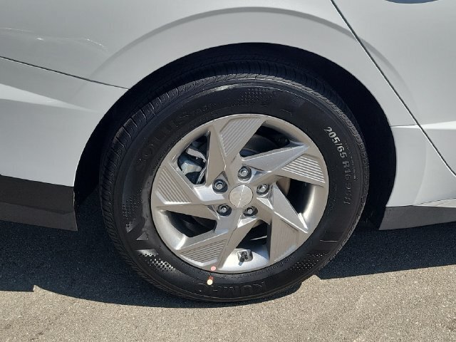 New 2026 Hyundai Sonata SE FWD image 29